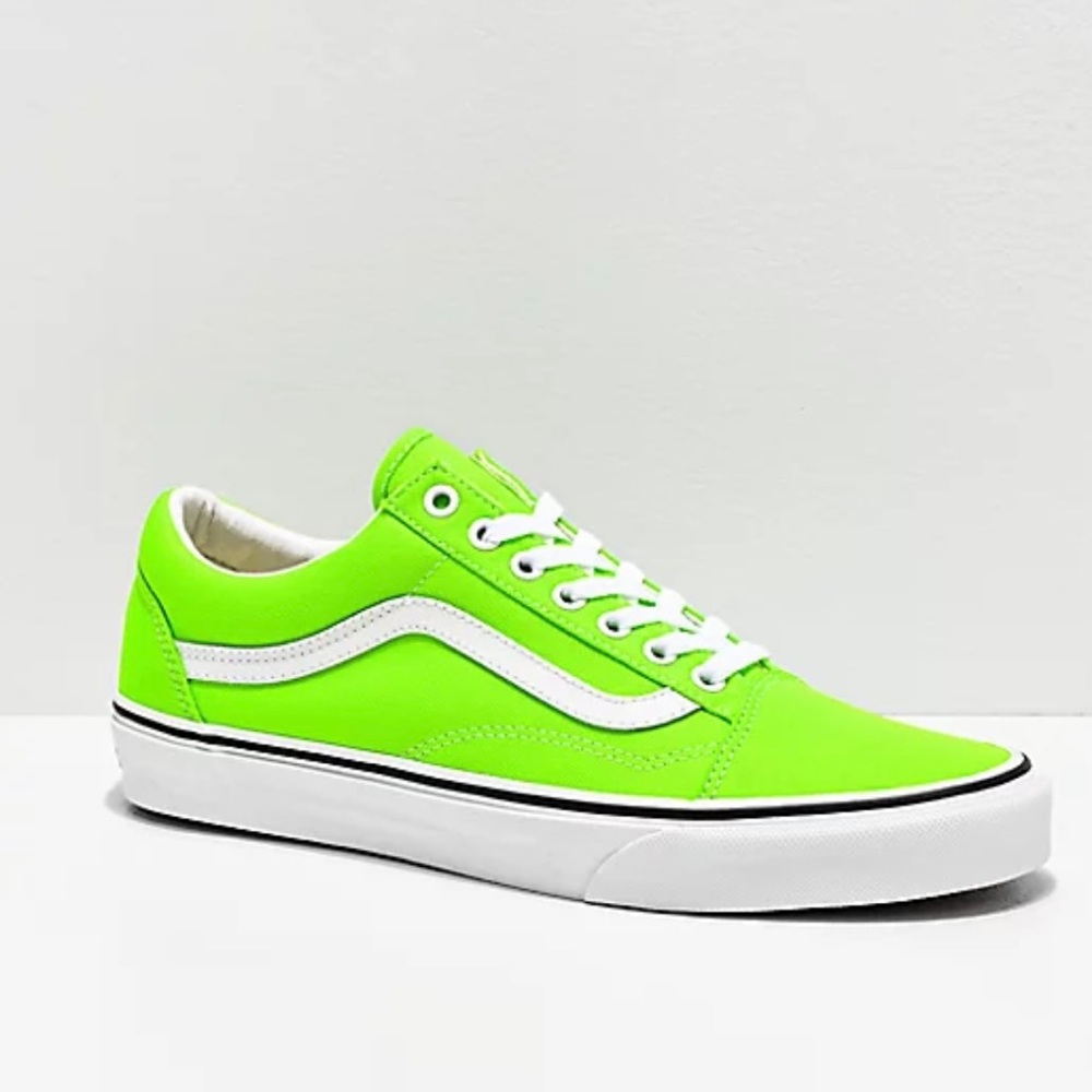 Old Skool Neon Green Gecko